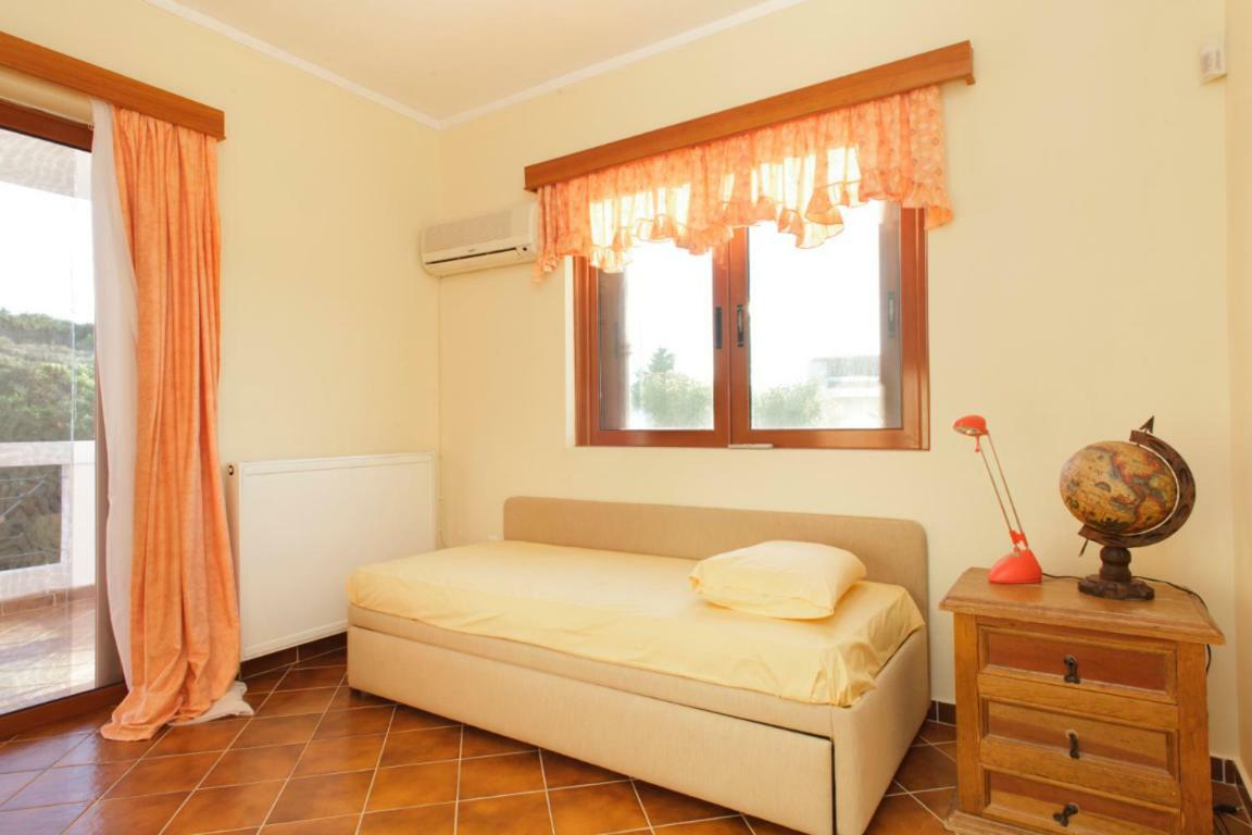 Villa Soula อานาวีซอส ภายนอก รูปภาพ
